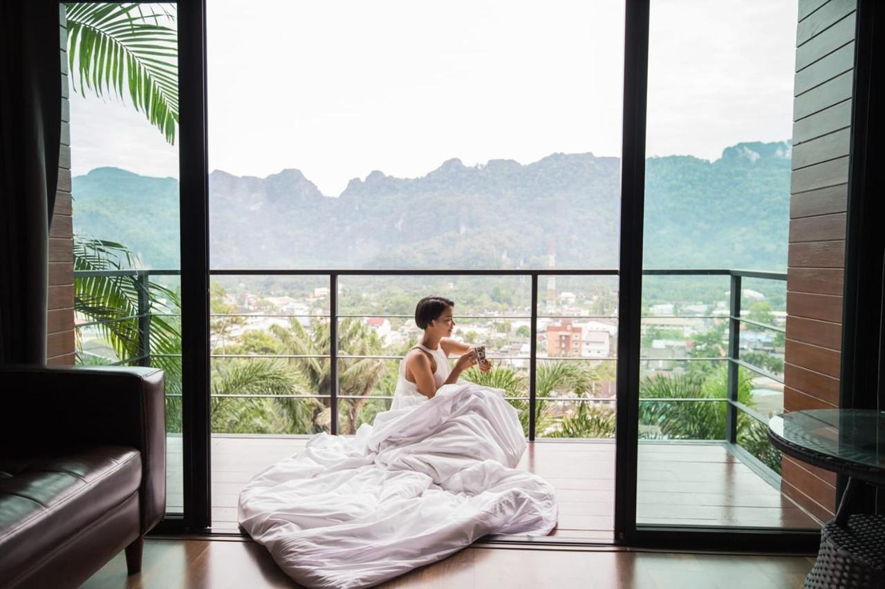 Blue Mountain Phangnga Resort Buitenkant foto